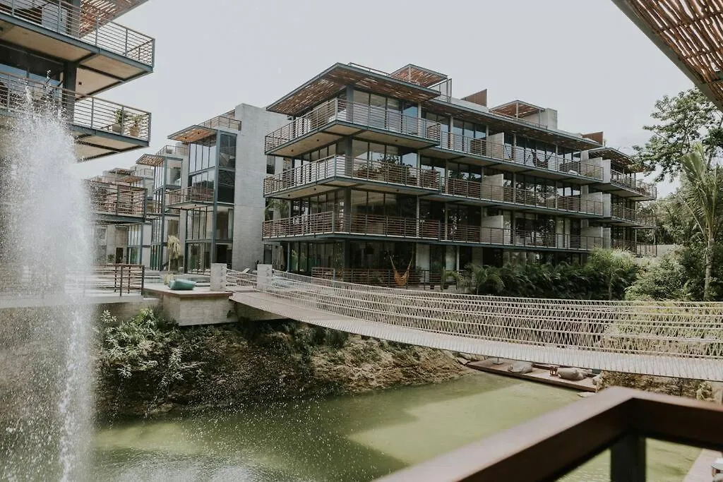 Cenote + Swim-Up + Luxury Condo Tulum 0*,